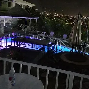 ridgeview-suites-kingston.comcaribbean.com/